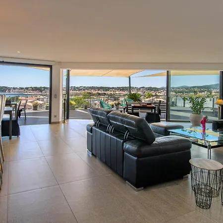 Very Large Design Cocoon With Beautiful Sea View * Six-Fours-les-Plages